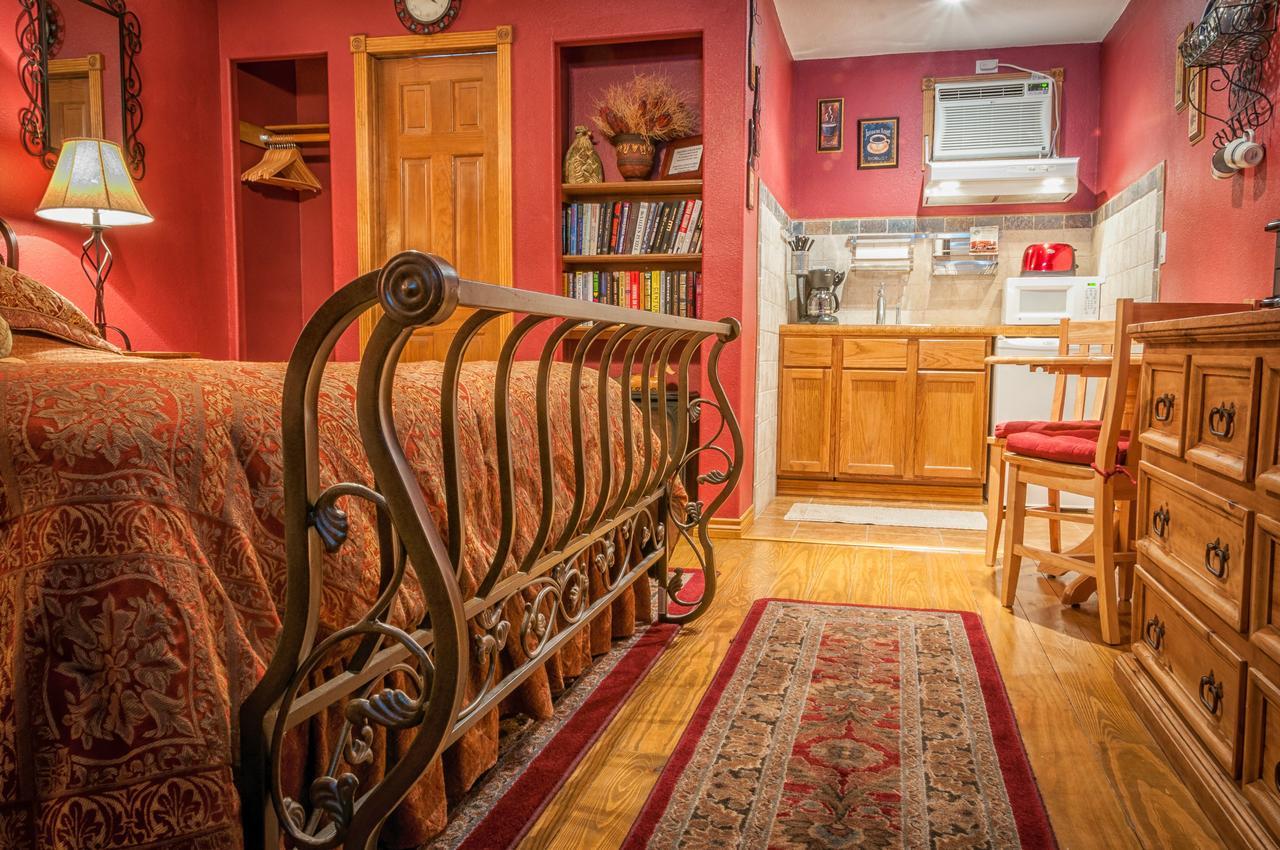 Holiday Lodge On Каньйон-Лейк Екстер'єр фото
